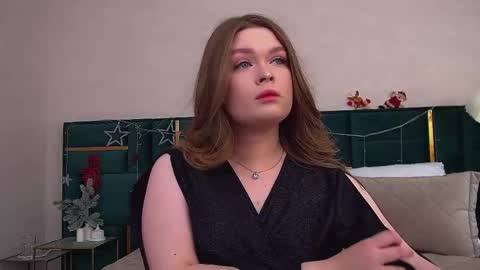 Crystal online show from 12-22-25, 06:27