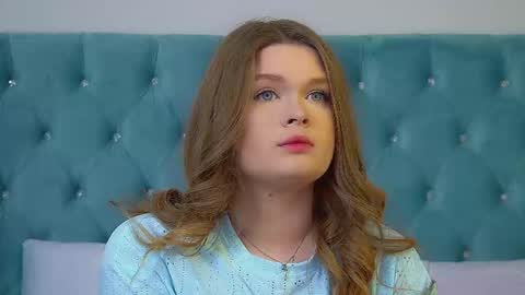 Crystal online show from 02-08-26, 06:11