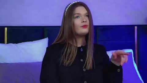 Crystal online show from 03-19-26, 06:28