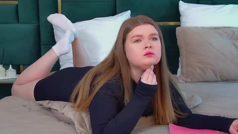 Crystal online show from 04-26-26, 06:22