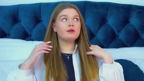 Crystal online show from 04-27-26, 04:16