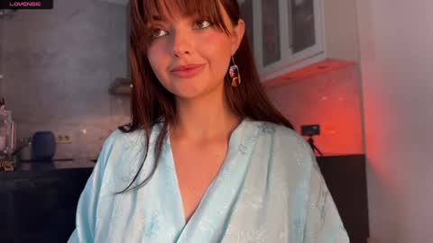 Snapshot of crystalnova_ chatting on 04-01-26, 01:41 Kristina online show from 04-01-26, 01:41