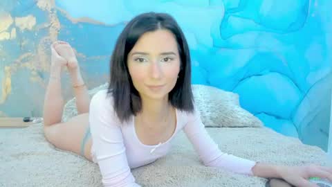 Snapshot of crystalnut chatting on 05-24-26, 01:21 Maria online show from 05-24-26, 01:21