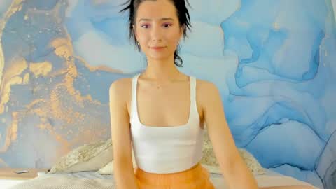 Snapshot of crystalnut chatting on 05-31-26, 03:47 Maria online show from 05-31-26, 03:47