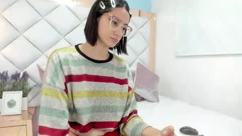 Crystal online show from 05-22-26, 06:46