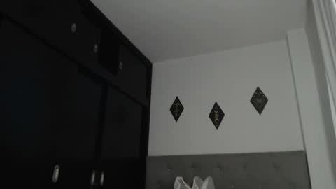 Snapshot of crysttalcandy chatting on 10-31-25, 06:31 crysttalcandy online show from 10-31-25, 06:31