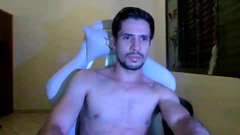 Snapshot of cshundderlick chatting on 02-18-26, 05:03 cshunderlick online show from 02-18-26, 05:03