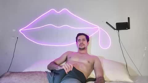 Snapshot of cshundderlick chatting on 02-21-26, 05:08 cshunderlick online show from 02-21-26, 05:08