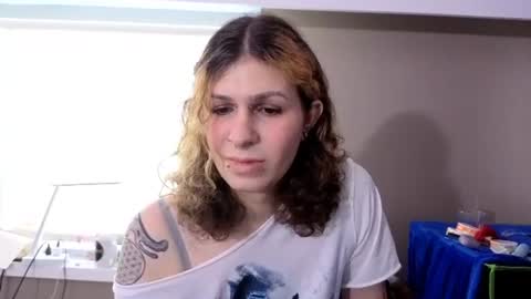 cuddleavenue online show from 06-12-26, 07:57