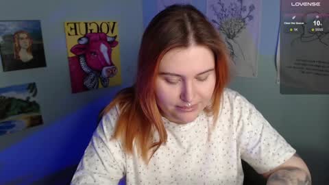 Snapshot of cuddlieschris chatting on 02-08-25, 11:44 Chris online show from 02-08-25, 11:44