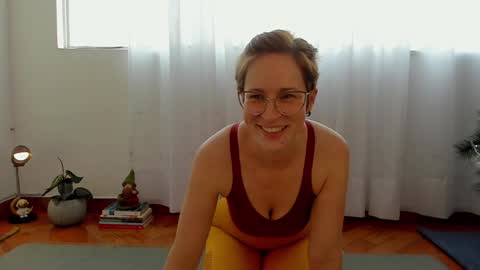 Leonela online show from 12-09-24, 08:44