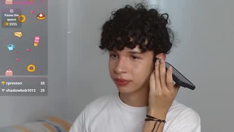 Cuddly online show from 12-19-24, 08:13