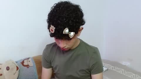 Cuddly online show from 12-21-25, 05:47