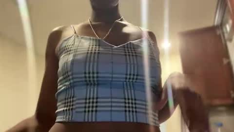cum2charmxx online show from 05-13-26, 01:30