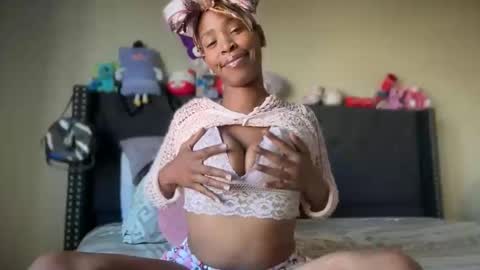 cum2charmxx online show from 05-27-26, 01:24