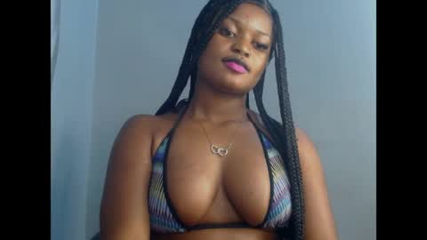 Snapshot of cum_ebony_petitxx chatting on 07-19-26, 05:38 cath online show from 07-19-26, 05:38