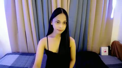 Snapshot of cum_fuck_me69 chatting on 05-24-26, 06:29 kez online show from 05-24-26, 06:29