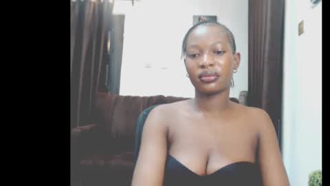 cumebony_petit online show from 04-23-26, 03:36