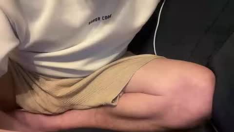 Snapshot of cumfar1985 chatting on 11-20-25, 12:44 Cumfar online show from 11-20-25, 12:44