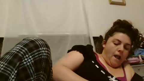 Snapshot of cumoncourtney chatting on 12-02-24, 12:29 i love to be held unconcious online show from 12-02-24, 12:29