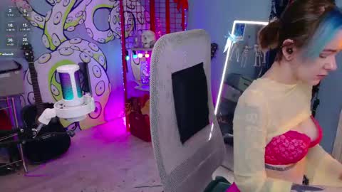 CUMpotikEve online show from 04-21-26, 03:24