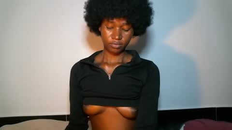 Snapshot of cumslayer19 chatting on 11-08-25, 12:16 Shiiro online show from 11-08-25, 12:16