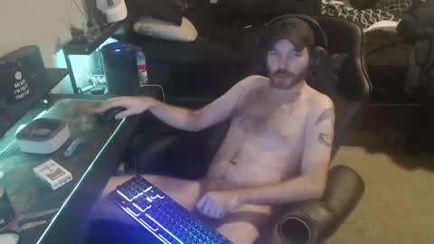 Snapshot of cumslinger2003 chatting on 12-08-24, 11:46 cumslinger2003 online show from 12-08-24, 11:46