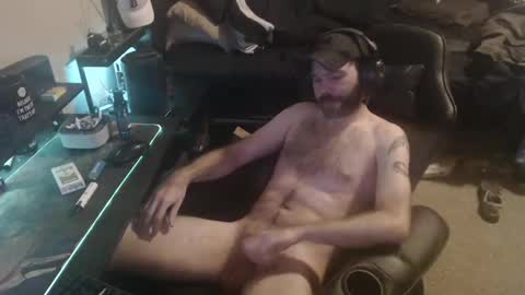 Snapshot of cumslinger2003 chatting on 12-22-24, 12:27 cumslinger2003 online show from 12-22-24, 12:27