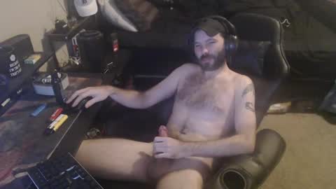 Snapshot of cumslinger2003 chatting on 12-25-24, 06:52 cumslinger2003 online show from 12-25-24, 06:52