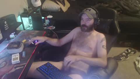 Snapshot of cumslinger2003 chatting on 01-17-25, 08:56 cumslinger2003 online show from 01-17-25, 08:56