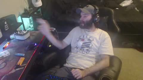 Snapshot of cumslinger2003 chatting on 01-20-25, 12:39 cumslinger2003 online show from 01-20-25, 12:39