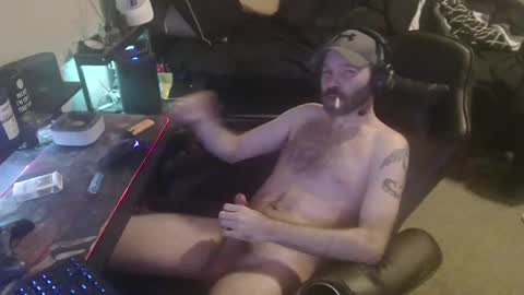 Snapshot of cumslinger2003 chatting on 01-28-25, 11:17 cumslinger2003 online show from 01-28-25, 11:17