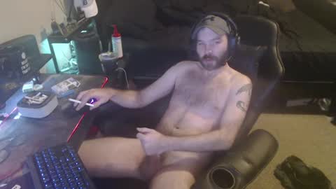 Snapshot of cumslinger2003 chatting on 02-12-25, 09:01 cumslinger2003 online show from 02-12-25, 09:01