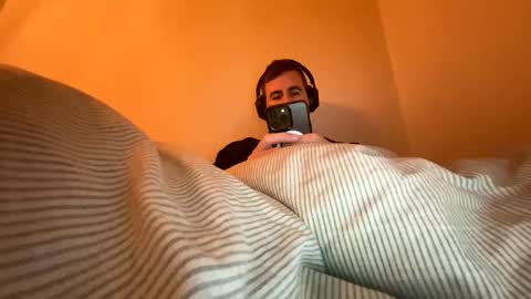 Snapshot of cumxdaddy chatting on 09-18-25, 04:14 cumxdaddy online show from 09-18-25, 04:14