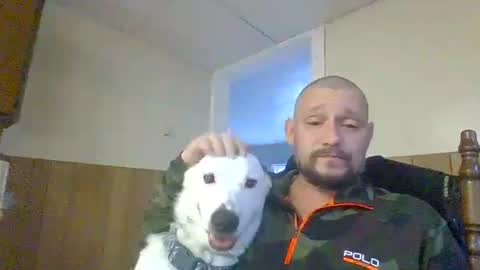 Snapshot of cuntreeboy68 chatting on 12-18-24, 02:17 Bash online show from 12-18-24, 02:17