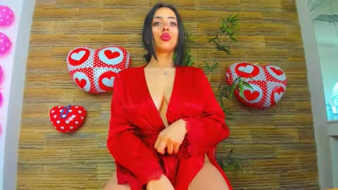 Snapshot of cupcake_izzy chatting on 02-19-26, 05:36 cupcake_izzy online show from 02-19-26, 05:36