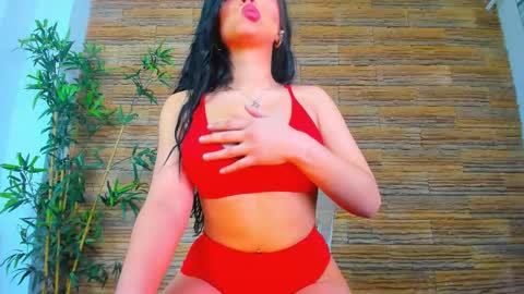 Snapshot of cupcake_izzy chatting on 02-27-26, 05:40 cupcake_izzy online show from 02-27-26, 05:40