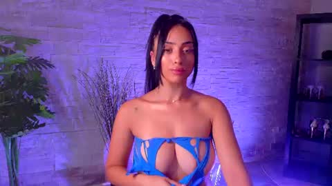cupcake_izzy online show from 07-28-26, 07:39