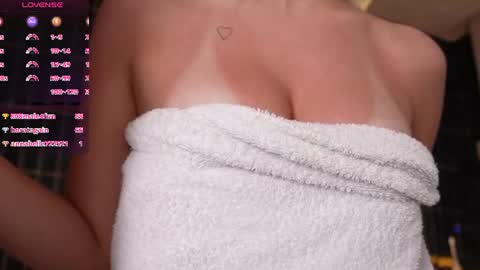 Diana           face in private  online show from 07-28-26, 11:17