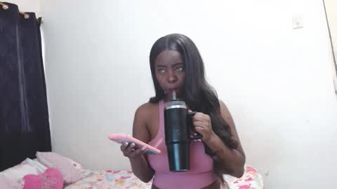 Snapshot of cuplex_hotlatina94 chatting on 02-19-26, 12:12 dominic and julieta... independent models online show from 02-19-26, 12:12