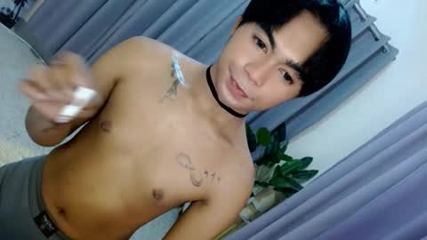 Xyrien online show from 04-16-26, 07:42