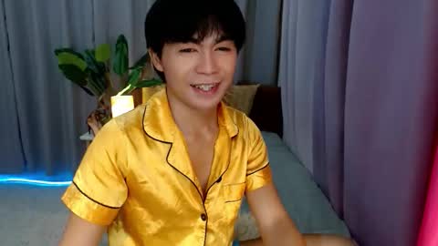 Xyrien online show from 04-19-26, 03:00