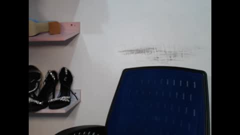 chloe online show from 09-12-25, 08:03