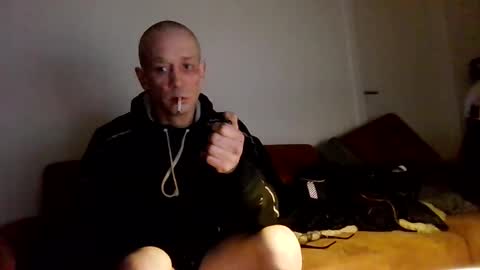 Snapshot of curced25 chatting on 02-26-26, 06:18 curced25 online show from 02-26-26, 06:18