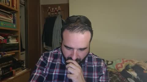 curiosillo1983 online show from 11-12-25, 03:34