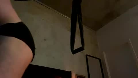 Snapshot of curiounewguy chatting on 05-15-26, 07:48 curiounewguy online show from 05-15-26, 07:48