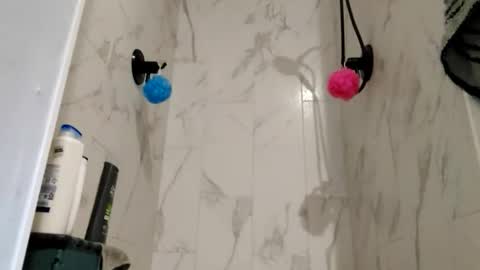 Snapshot of curiousguyhere6 chatting on 12-23-25, 03:15 curiousguyhere6 online show from 12-23-25, 03:15