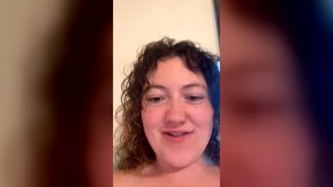 curliegirlee online show from 06-15-26, 11:51