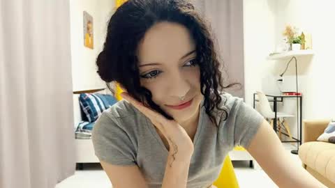 Kira online show from 05-04-26, 11:56