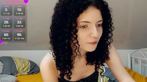 Snapshot of curlixiee chatting on 07-10-26, 12:26 Kira online show from 07-10-26, 12:26